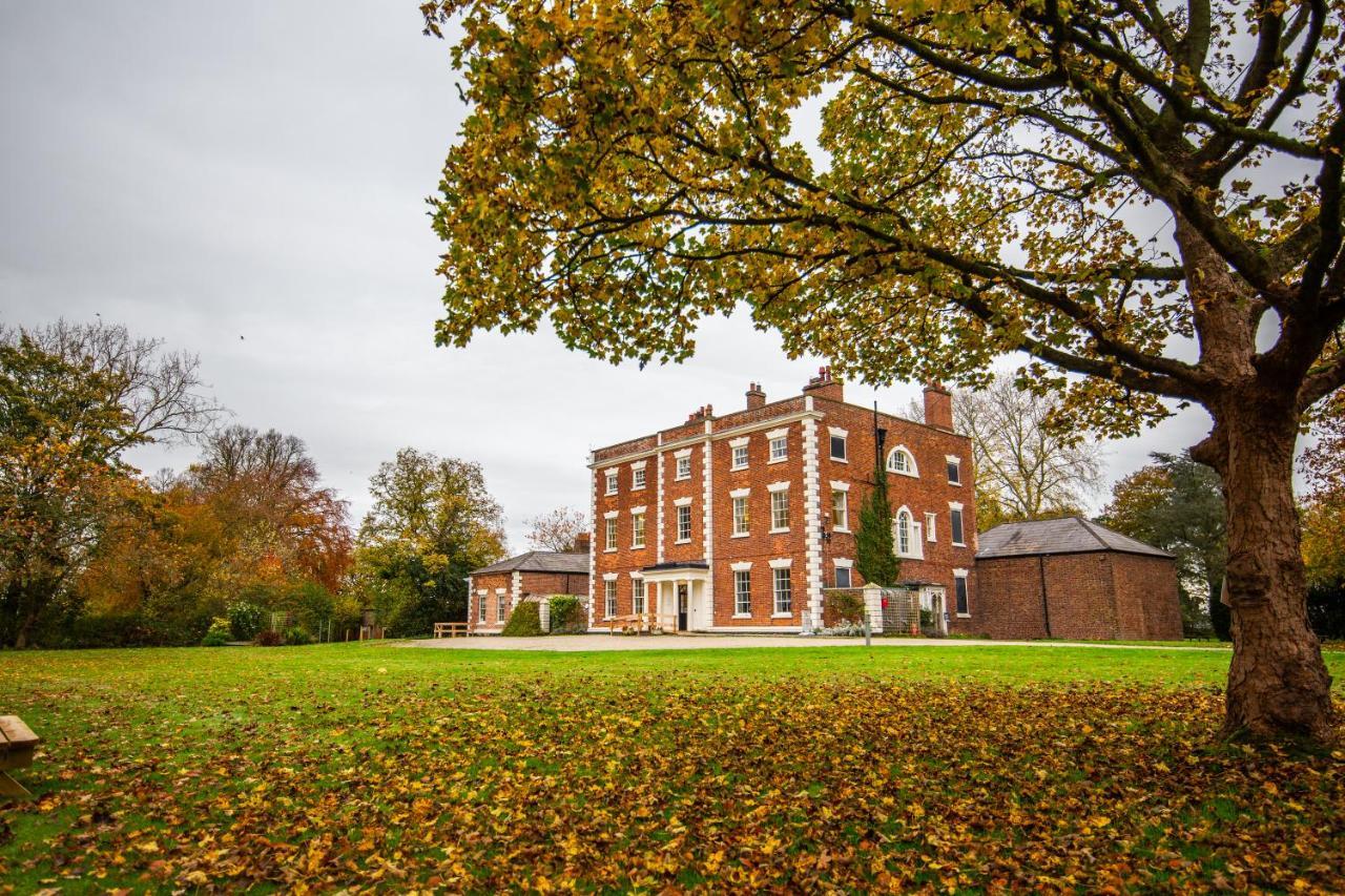 Yha Chester Trafford Hall Dunham-on-the-Hill Bagian luar foto