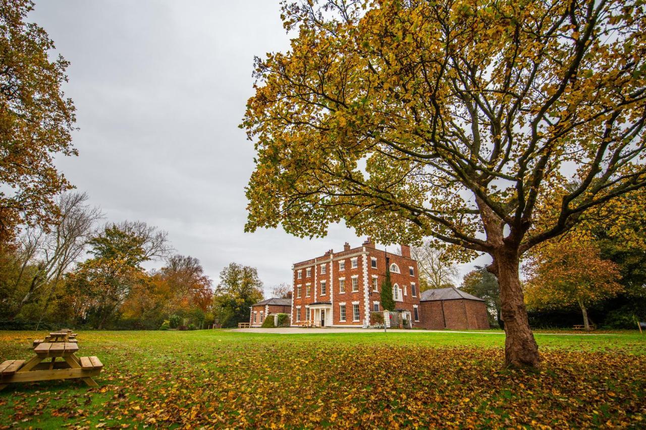 Yha Chester Trafford Hall Dunham-on-the-Hill Bagian luar foto