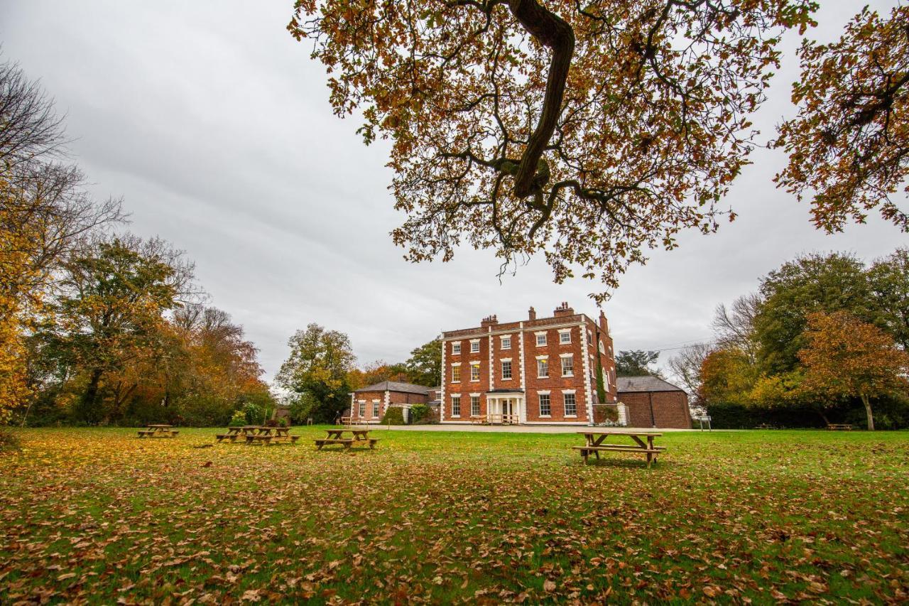 Yha Chester Trafford Hall Dunham-on-the-Hill Bagian luar foto