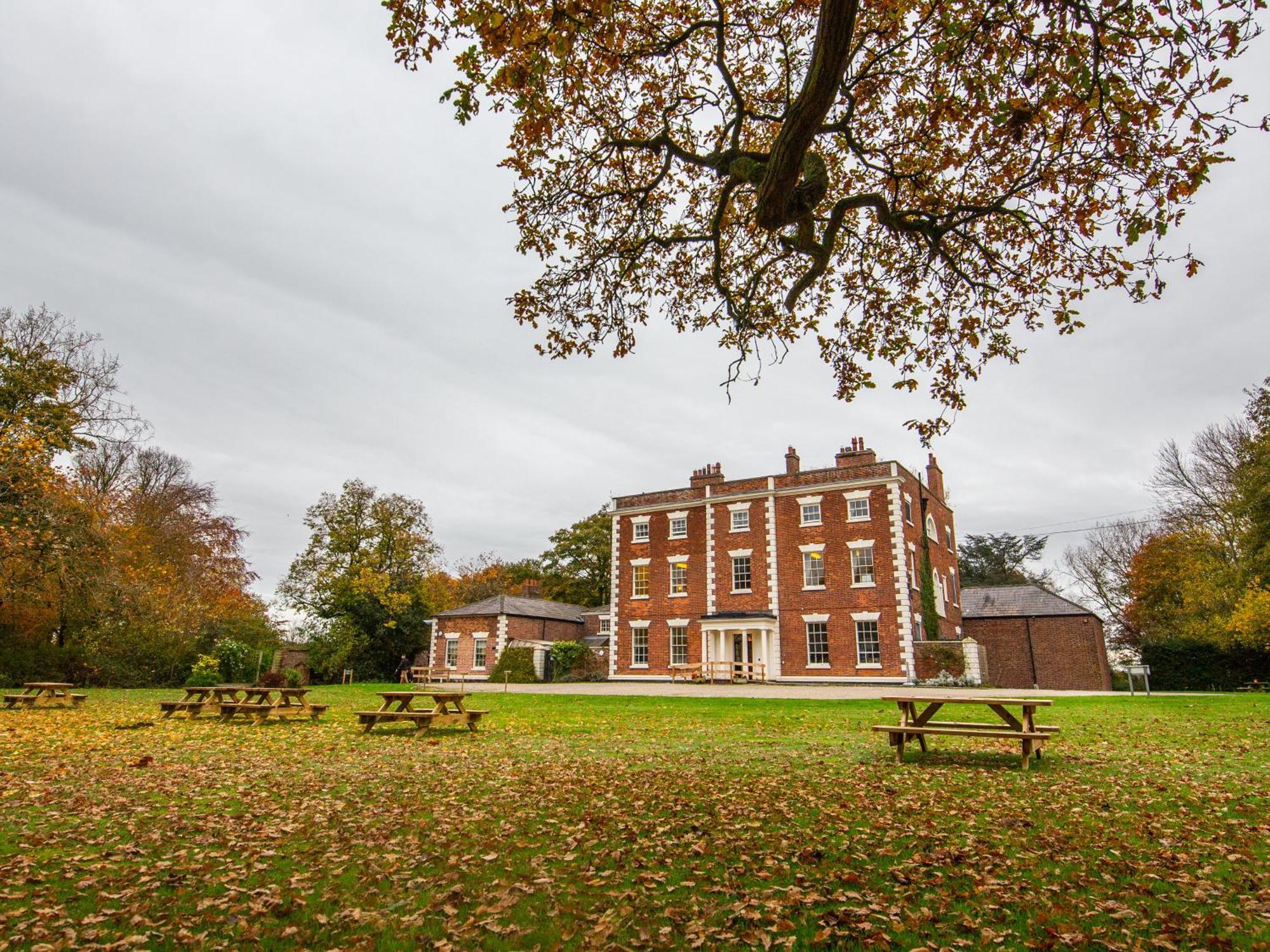 Yha Chester Trafford Hall Dunham-on-the-Hill Bagian luar foto