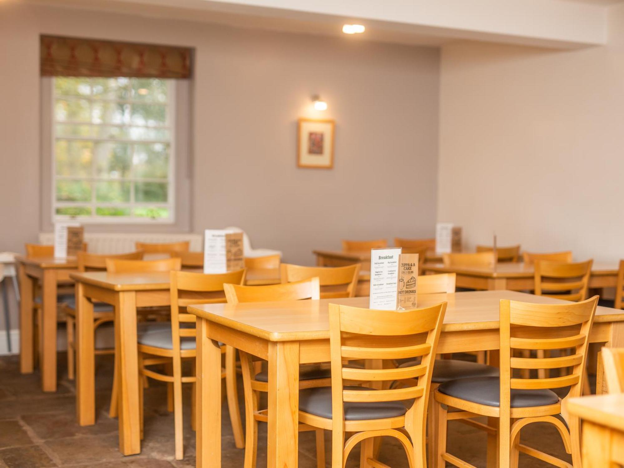 Yha Chester Trafford Hall Dunham-on-the-Hill Bagian luar foto